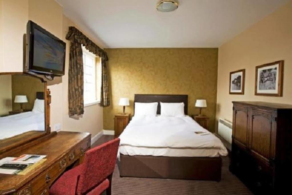Old Manse Hotel By Greene King Inns بورتون أُنذ ووتر المظهر الخارجي الصورة